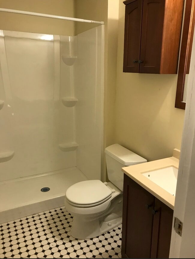 Building Photo - 133 Highland St