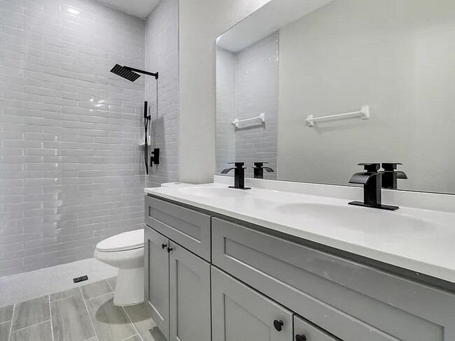 Foto del edificio - 706-721 21st St