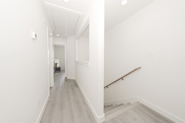 Foto del edificio - 4011 King St