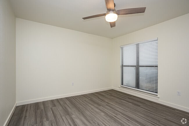 2HAB, 2BA - 708SF - Zurqui At Southpark