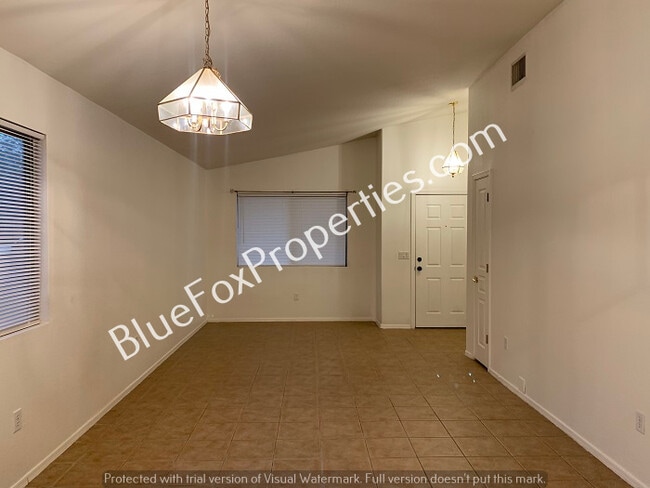Foto del edificio - 6756 W Dovewood Way