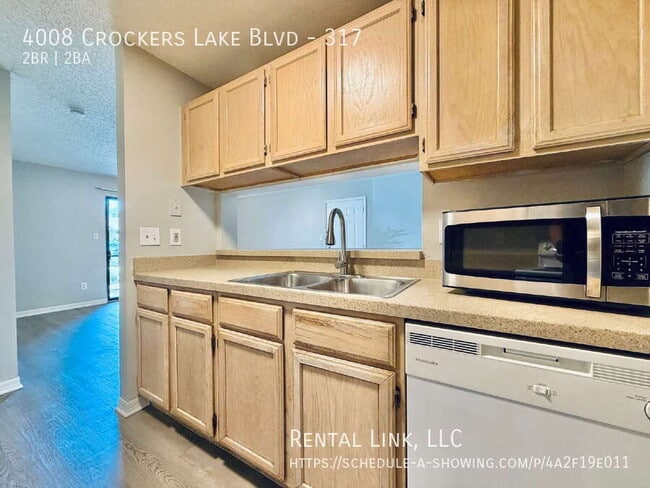 Building Photo - 4008 Crockers Lake Blvd