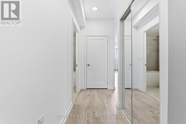 Photo du bâtiment - 9751 Markham Rd