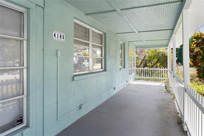 Foto del edificio - 4105 Rockefeller Ave