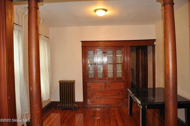 Dining Room - 698 State St