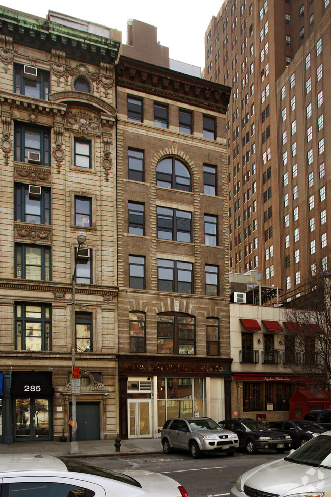 Primary Photo - 283 W Broadway