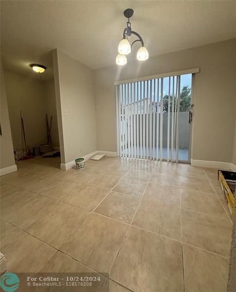 Foto del edificio - 8007 SW 6th St
