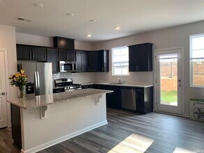 Building Photo - 6323 Andante Ave