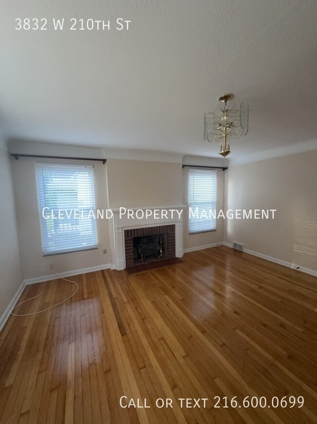 Building Photo - 3832 W 210th St
