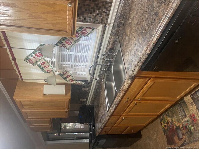 Foto del edificio - 5357 Silver Pine Dr