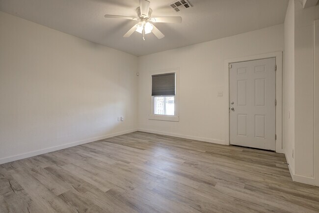 Foto del edificio - 404 N Findlay Ave