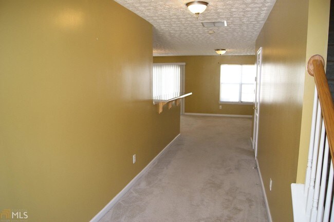 Building Photo - 639 Georgetown Ct