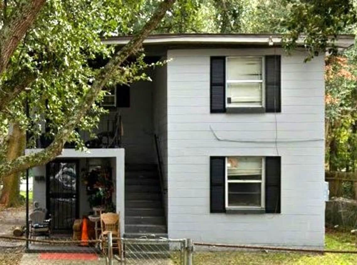 Primary Photo - PRICE REDUCTION on this Newly Remodeled Du...