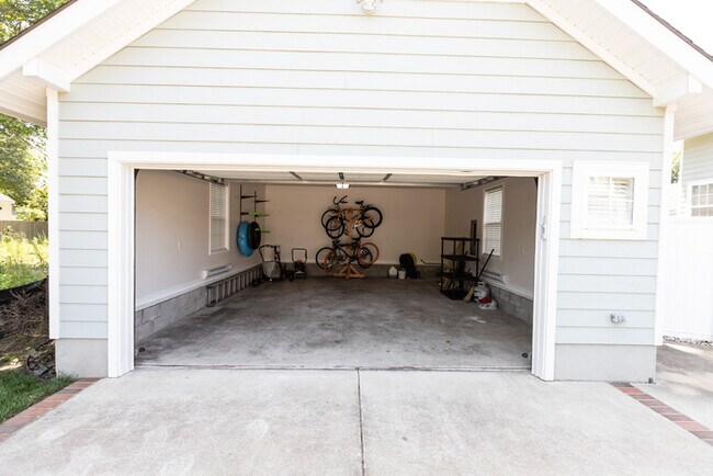 Building Photo - The Virginia Beach ViBe House