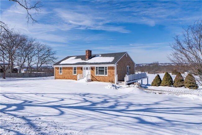 Building Photo - 3211 Main Rd