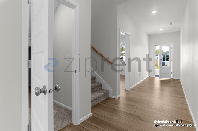 Foto del edificio - 4350 Reef Rd SW