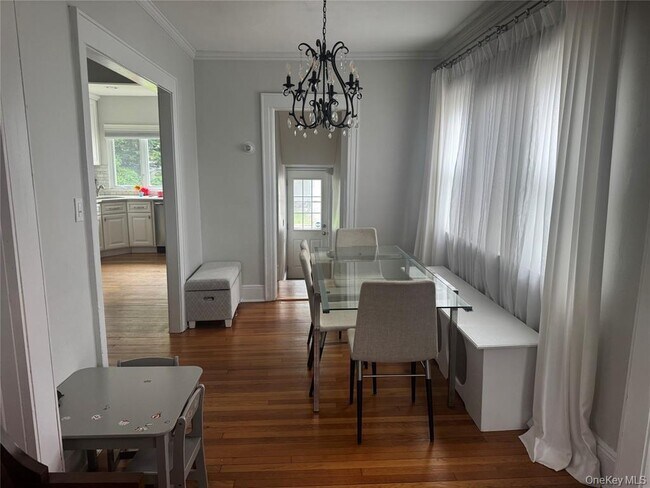 Foto del edificio - 9 Castleton Ct