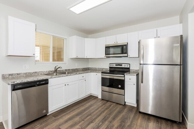 Foto del edificio - 1439 E Nielson Ave