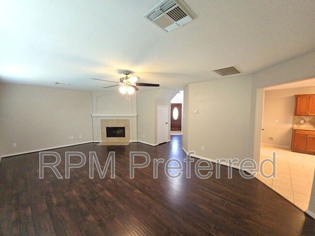 Building Photo - 2518 Hidden Park Ln
