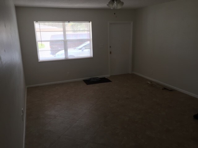 Foto del edificio - 521 NE 18th St