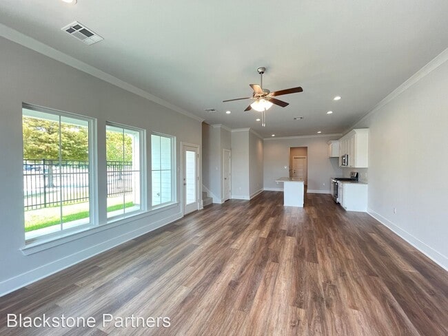 Building Photo - 3 br, 2.5 bath House - 9405 Dawson Bluff Blvd