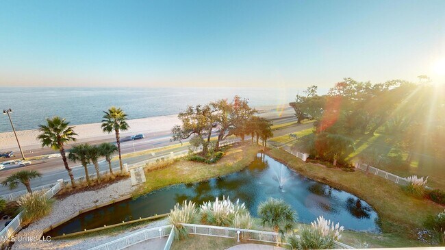 Foto del edificio - 2228 Beach Dr