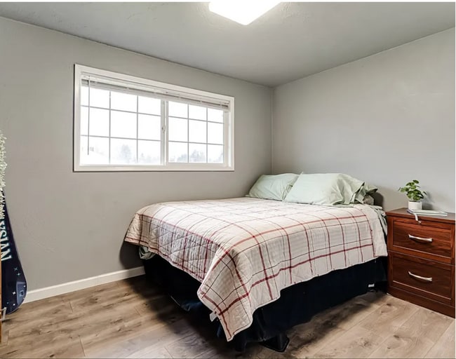 Foto del edificio - Riverroad Three Bedroom!