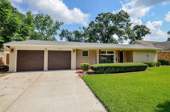 Building Photo - 10050 Haddington Dr