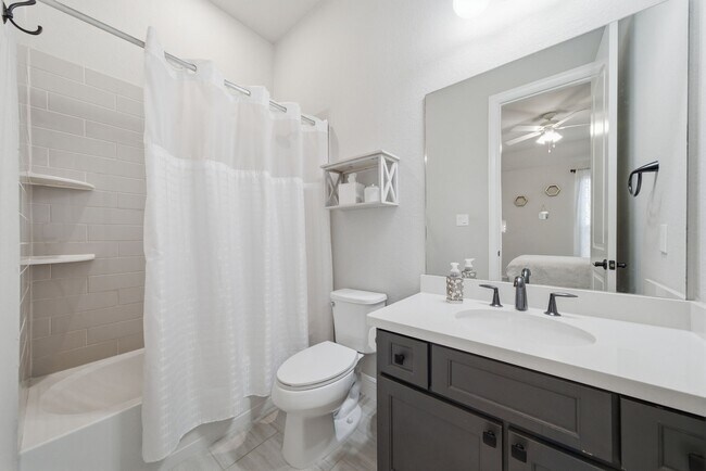 Foto del edificio - 28014 Woodland Bend Way