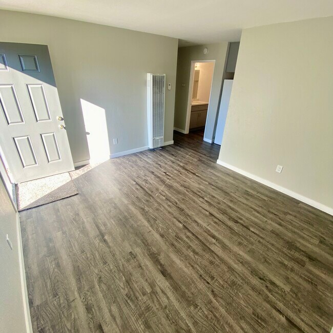 Building Photo - 3916 Thorn St