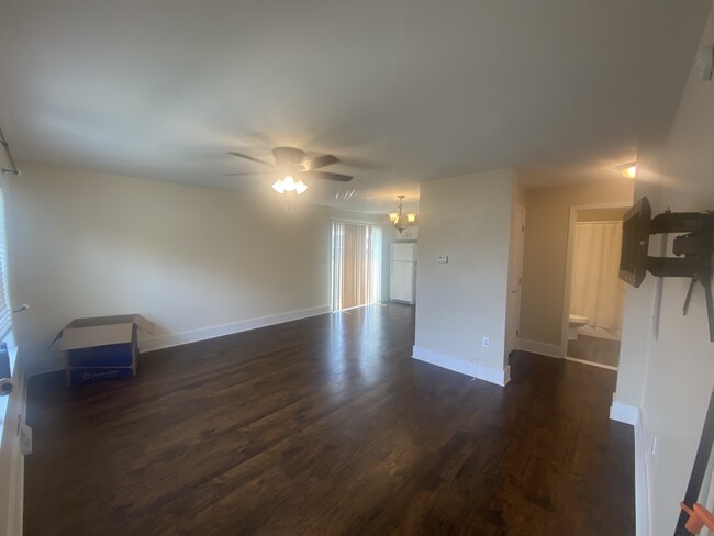 Building Photo - 3145 Powhatan Ave