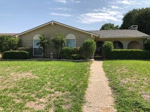 Building Photo - 2014 Aspen Ln