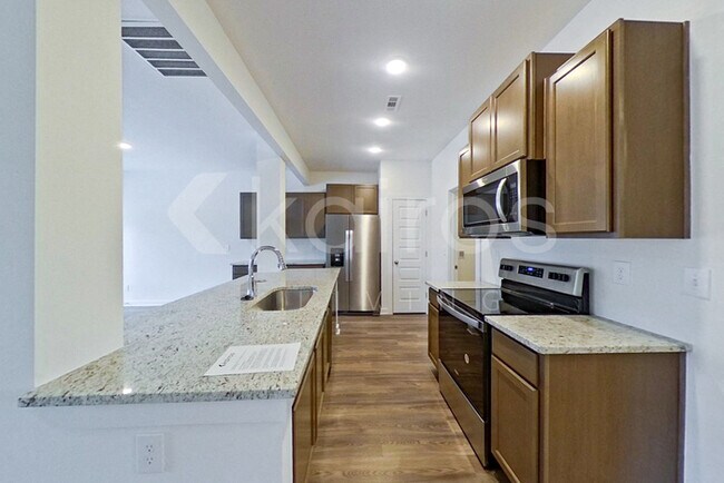 Foto del edificio - 6142 Taramore Ln NW