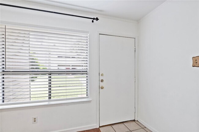 Foto del edificio - 1900 Dartmouth St