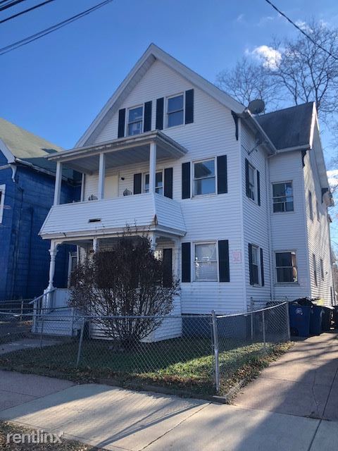 Building Photo - 70 Admiral St