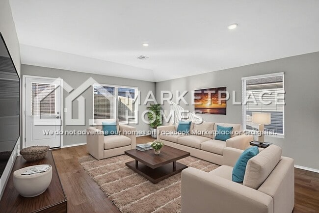 Building Photo - 812 NE 102nd Ter