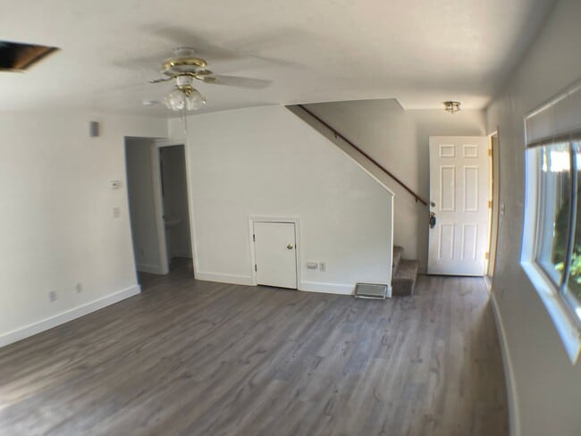 Photo - 2115 N West St Apartment