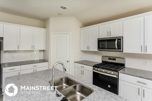 Foto del edificio - 525 Janette Ct