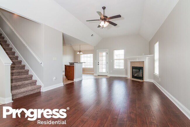 Building Photo - 5652 Bedford Loop E