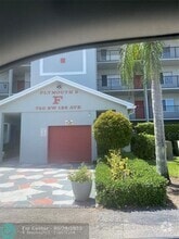 Building Photo - 750 SW 138th Ave