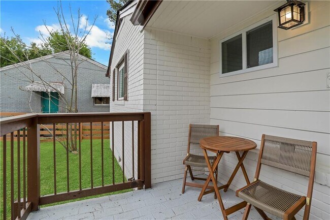 Building Photo - 2681 Tilson Rd