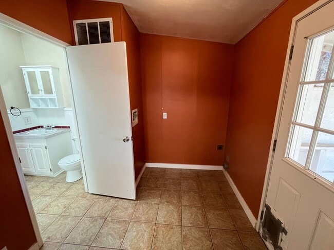 Foto del edificio - Country 3-bdr/2-bath with huge yard in Crooked River Ranch!
