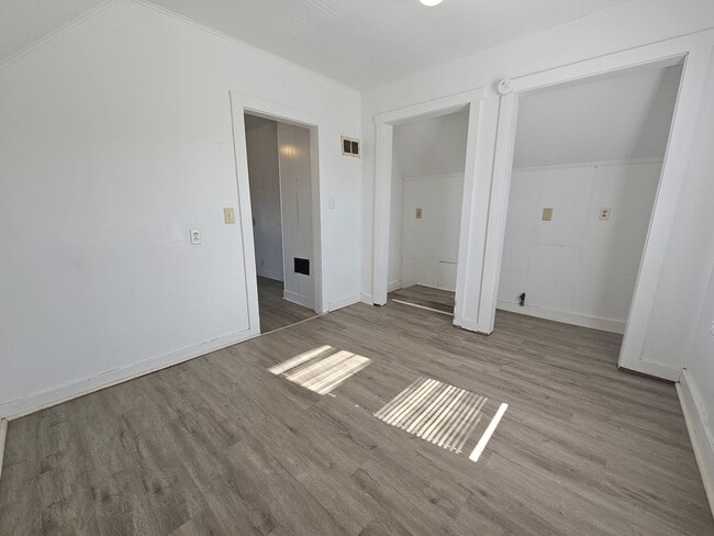 Foto del edificio - 415 12th St SE