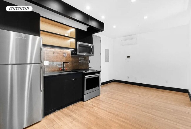 Building Photo - 568 Lafayette Ave
