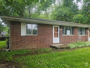 Building Photo - 1306 Parmalee St