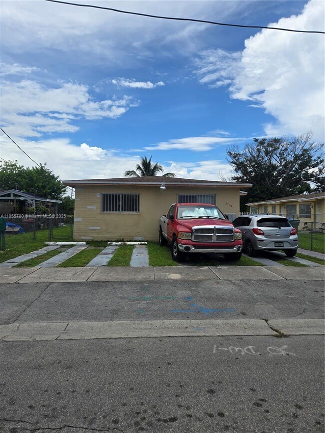 Foto del edificio - 3110 NW 19th Ave