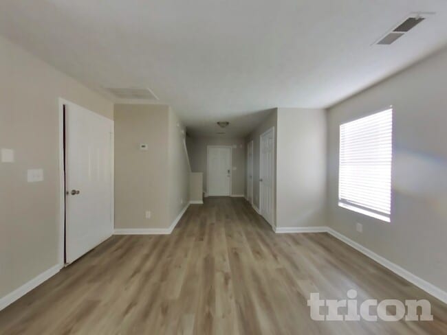 Building Photo - 6591 Anson Ct