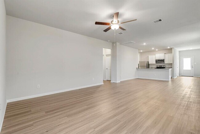 Foto del edificio - 6419 Elm St