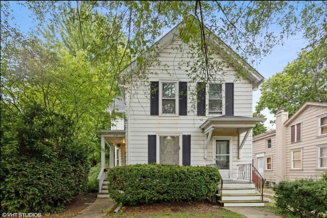 Front Elevation - 219 Center St