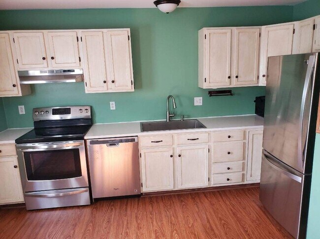 Building Photo - 1264 McCarty Ln